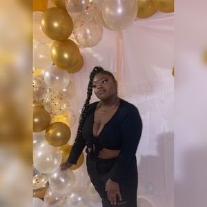 Meet your Posher, Shemique